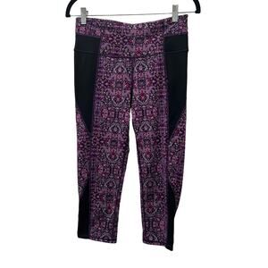 Athleta  Chaturanga Leggings Purple Print Crop Size M Activewear Yoga Gym